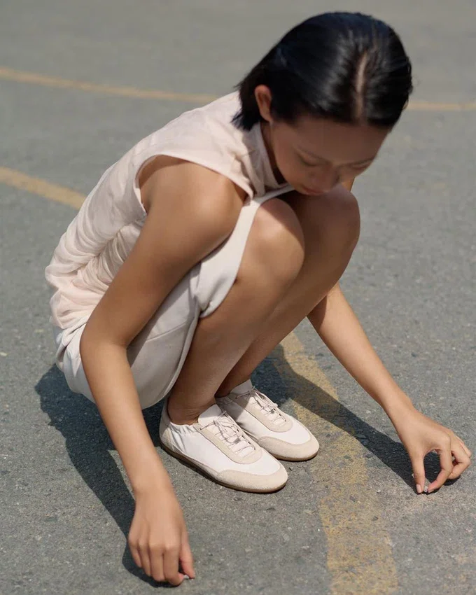 Sneakerși Hollie